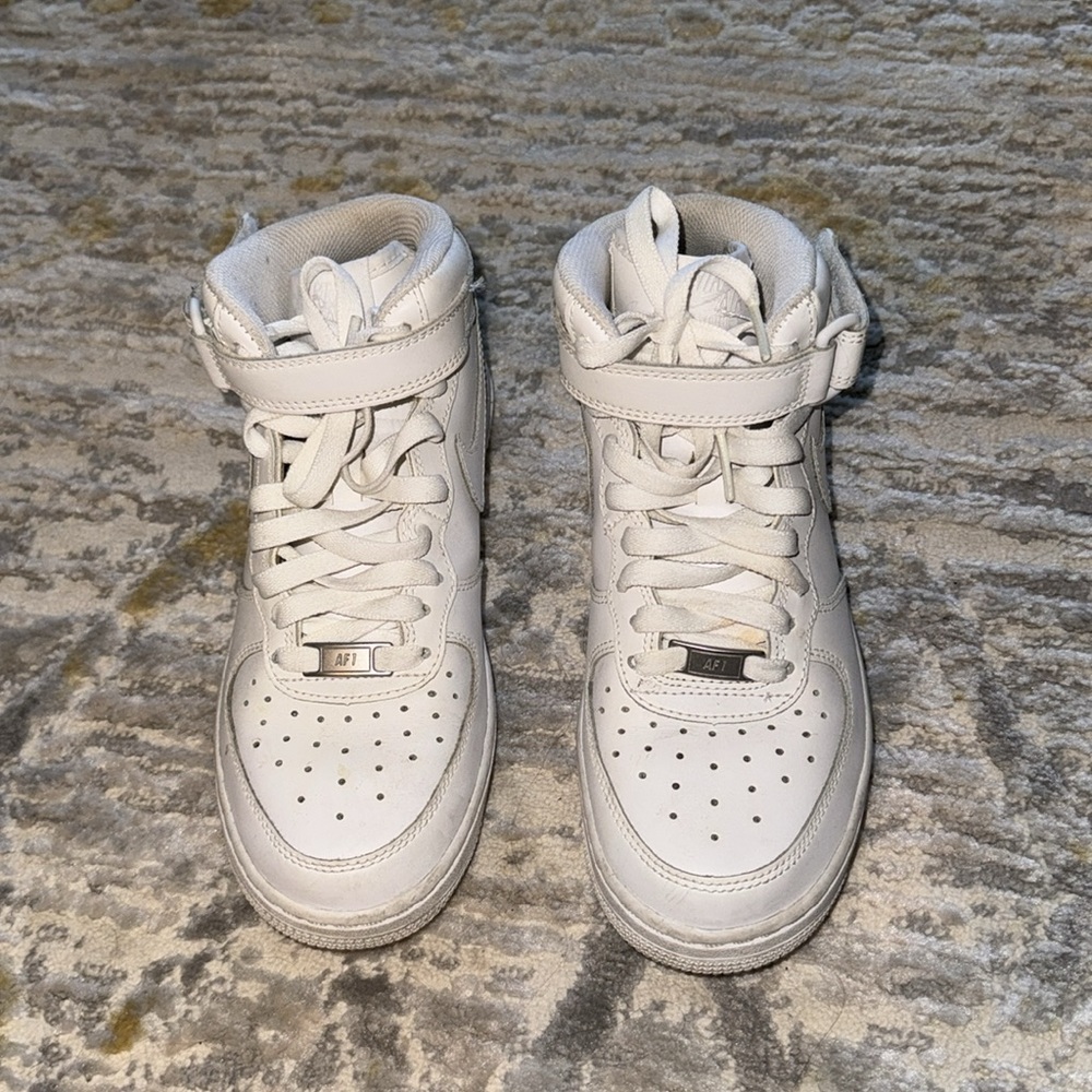 Nike Air Force 1 Mid EasyOn